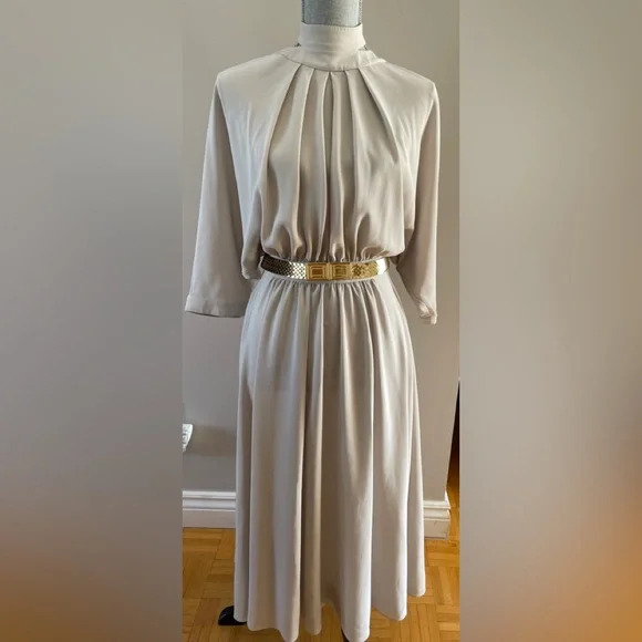 Beautiful, sexy and feminine vintage Lorraine Beauchamp cocktail/evening dress - Picture 4 of 16